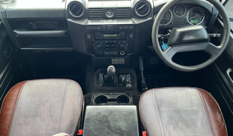 2011 Land Rover Defender 110 TD Station Wagon S full