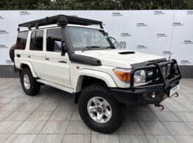 2014 Toyota Land Cruiser 76 4.5D-4D LX V8 Station Wagon