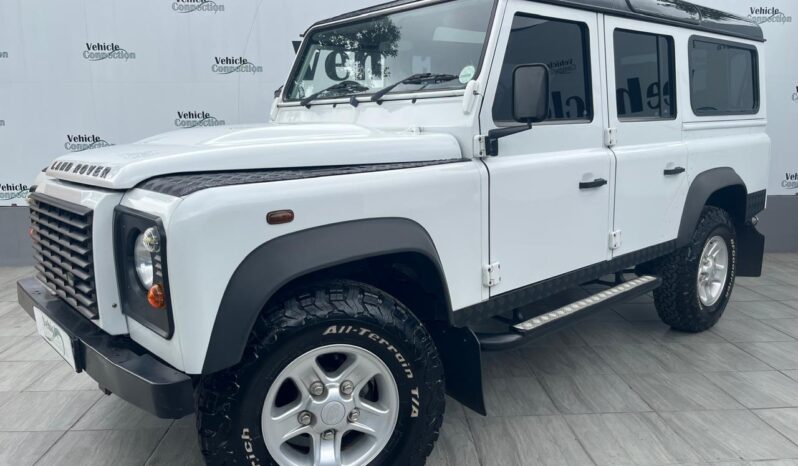2011 Land Rover Defender 110 TD Station Wagon S full