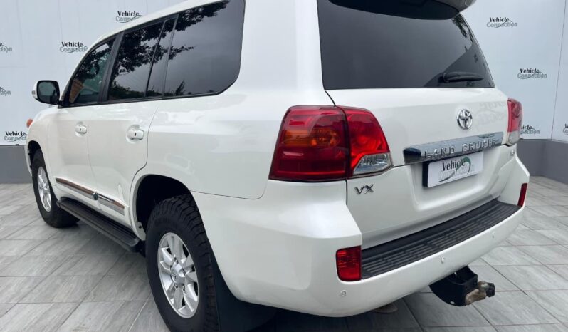 2013 Toyota Land Cruiser 200 4.5D-4D V8 VX full