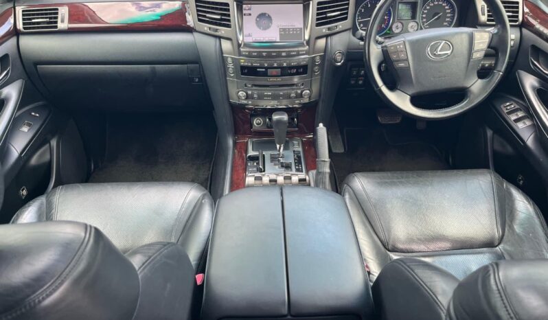 2011 Lexus LX 570 full
