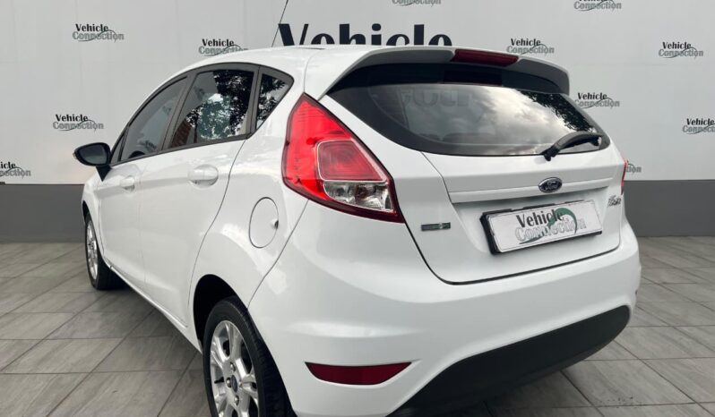 2017 Ford Fiesta 5-Door 1.0T Trend full