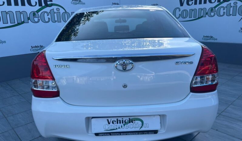 2017 Toyota Etios Sedan 1.5 Xs full