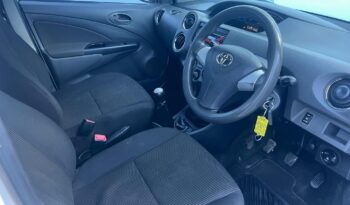 2017 Toyota Etios Sedan 1.5 Xs full