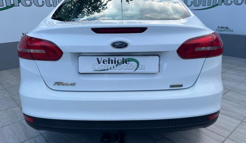 2017 Ford Focus Sedan 1.0T Ambiente