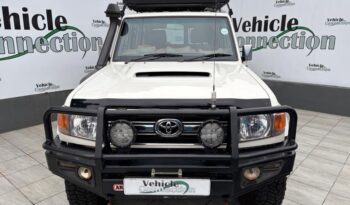 2014 Toyota Land Cruiser 76 4.5D-4D LX V8 Station Wagon full