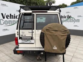 2014 Toyota Land Cruiser 76 4.5D-4D LX V8 Station Wagon