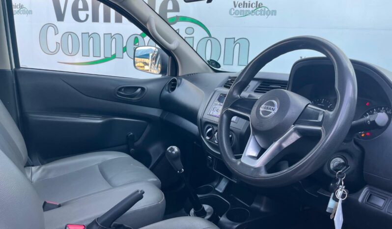 2021 Nissan Navara 2.5DDTi SE full