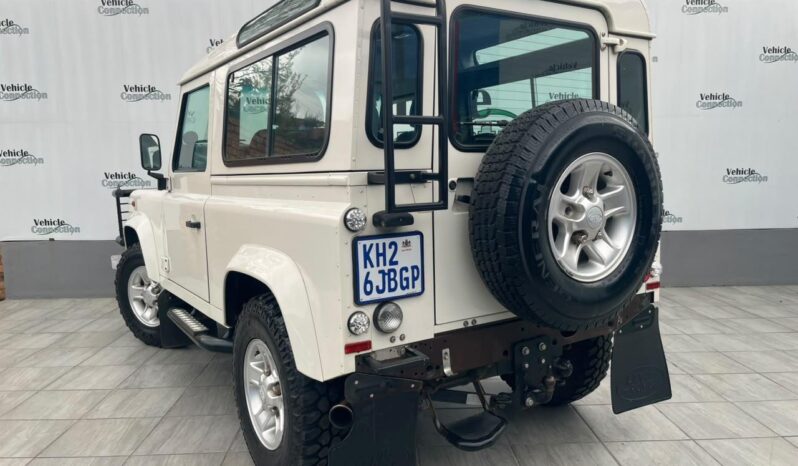 2010 Land Rover Defender 90 TD Station Wagon full