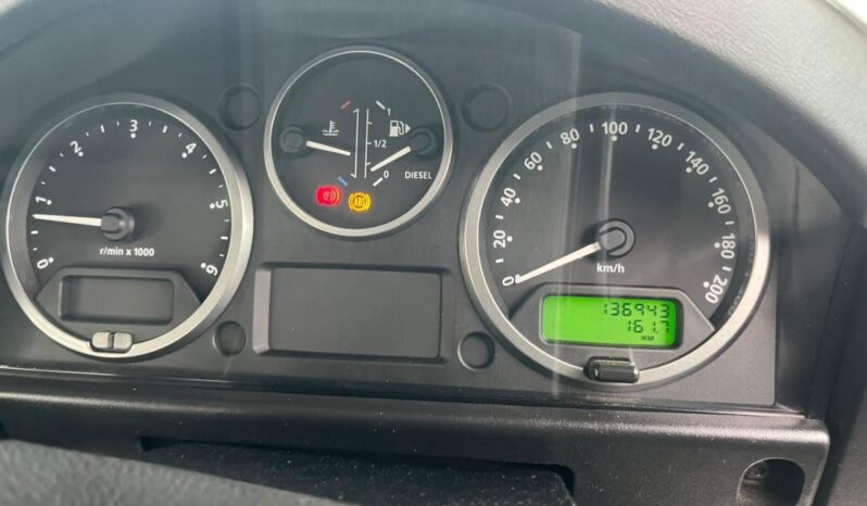 2010 Land Rover Defender 90 TD Station Wagon full