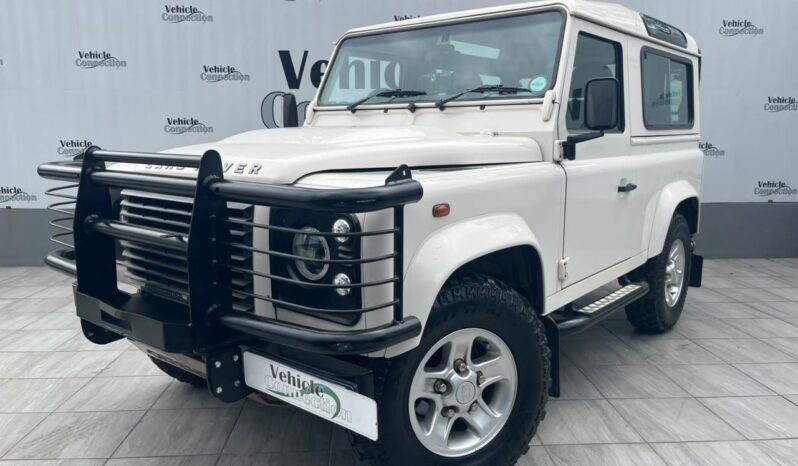 2010 Land Rover Defender 90 TD Station Wagon full