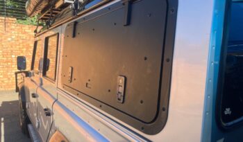 2011 Land Rover Defender 110 TDi Station Wagon full