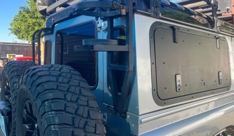 2011 Land Rover Defender 110 TDi Station Wagon full